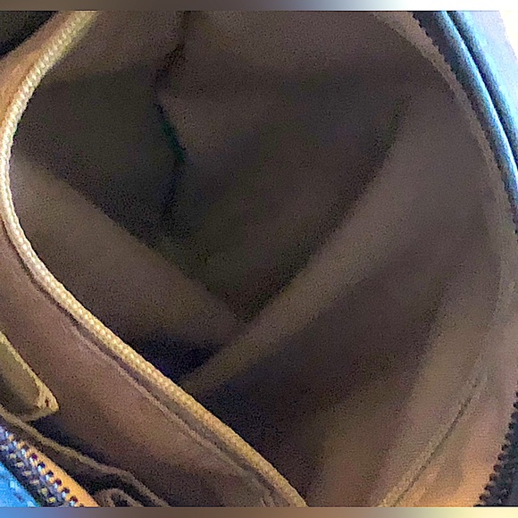 Margot N.Y. Black Leather Heritage Front Pocket Crossbody, Zip Close - Picture 8 of 12